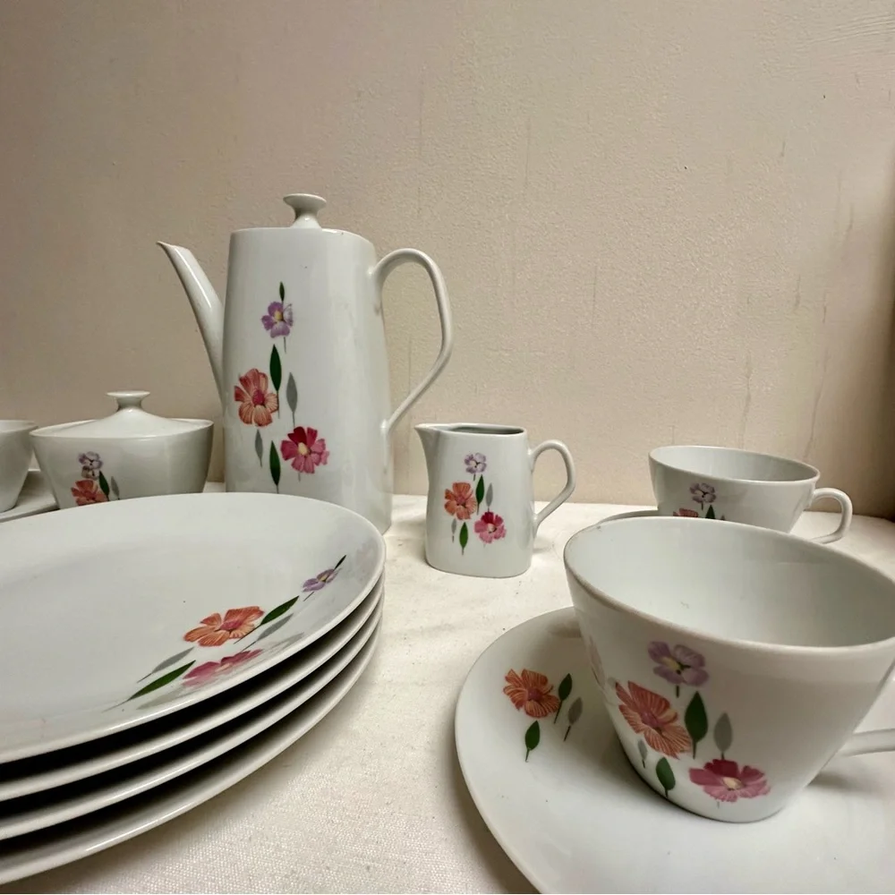 Vintage Bavarian Schirnding White Porcelain Floral Coffee Luncheon Set for Four
